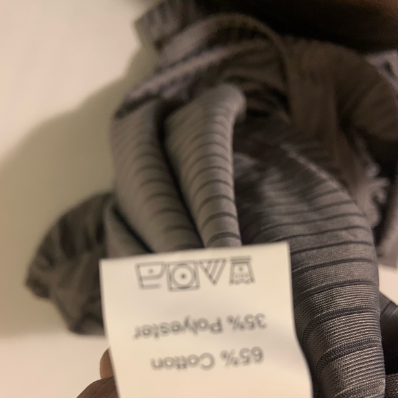 Size medium Shein top. - Picture 5 of 8